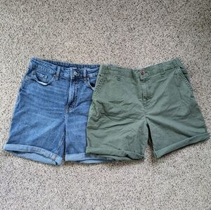 Women's high rise shorts